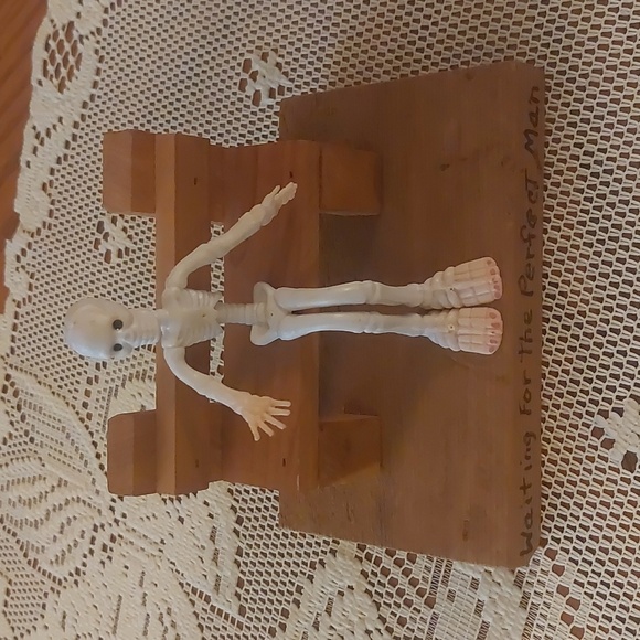 Skeleton Funny Figurine Waiting For The Perfect Man Origin Unknown - Picture 11 of 14